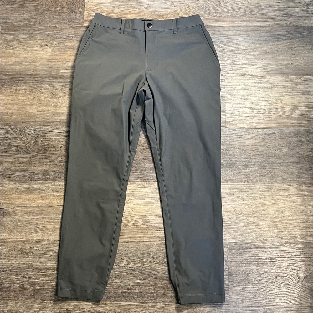 Cuts Clothing Men's Dark Pine AO Joggers Pants Size Medium